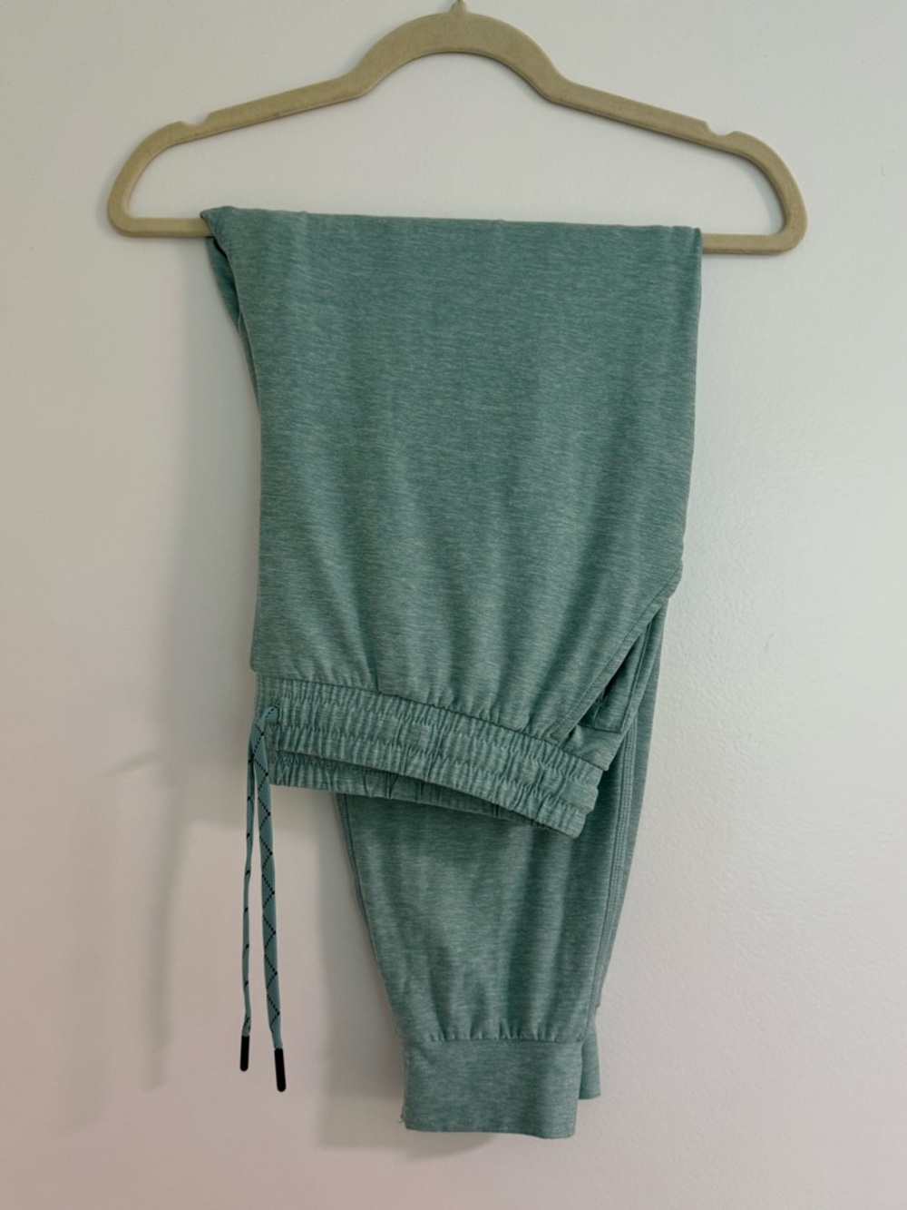 We Wander Sage Green Joggers | Soft Lounge Sweatpants Drawstring Size XL